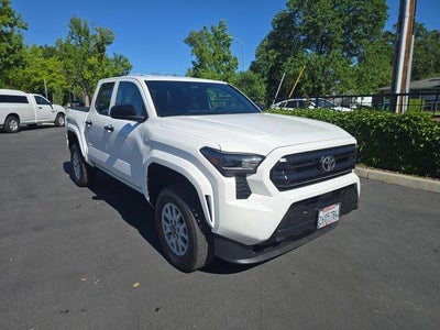 2024 Toyota Tacoma 4X4 SR 4DR Double Cab 5.0 FT SB 8A