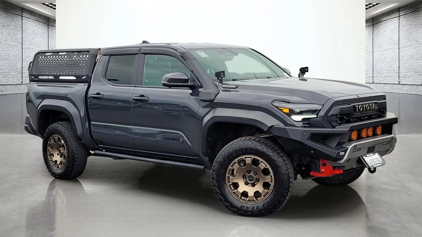 2024 Toyota Tacoma Trailhunter HV