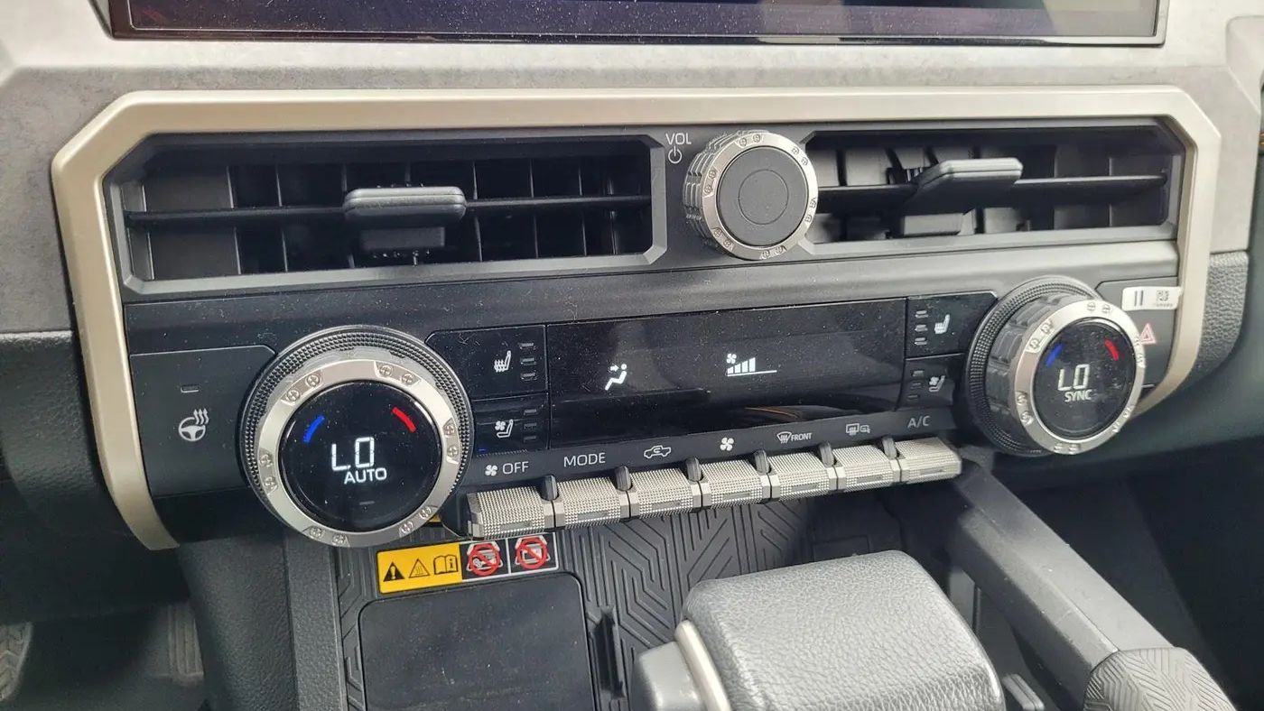 2024 Toyota Tacoma Trailhunter HV