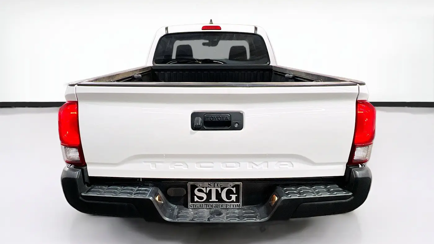 2022 Toyota Tacoma SR