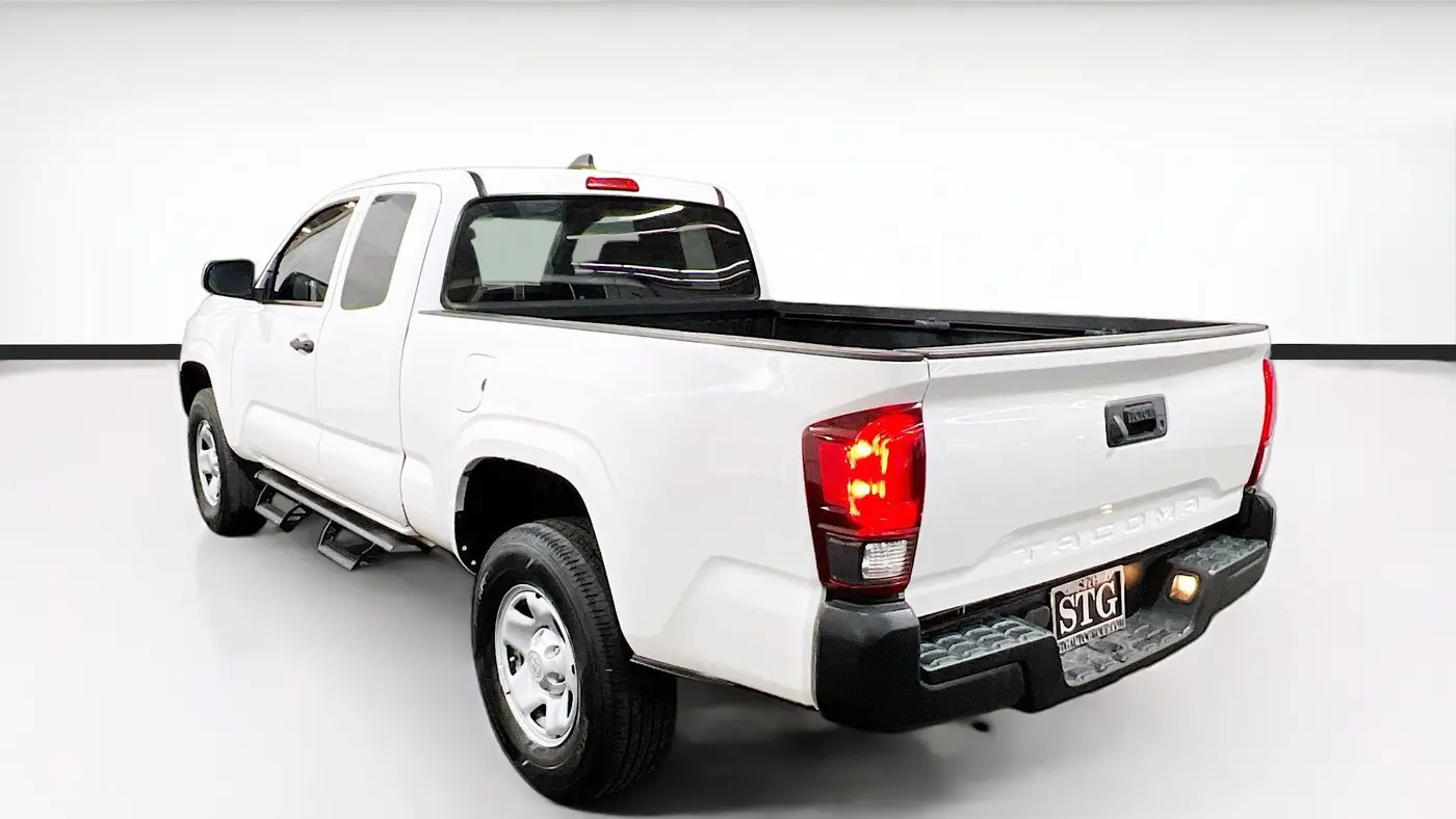 2022 Toyota Tacoma SR
