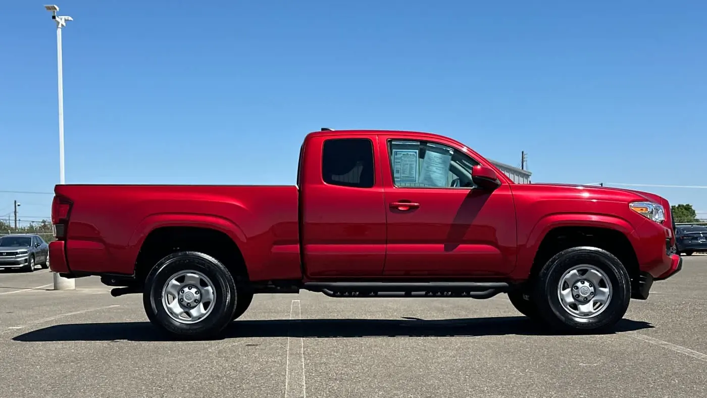 2022 Toyota Tacoma SR