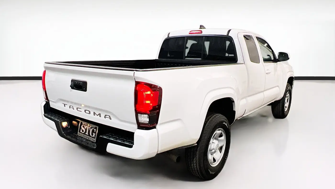 2022 Toyota Tacoma SR