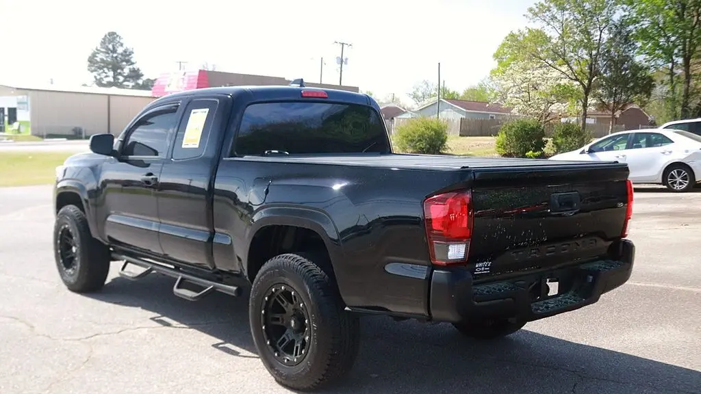 2022 Toyota Tacoma SR5
