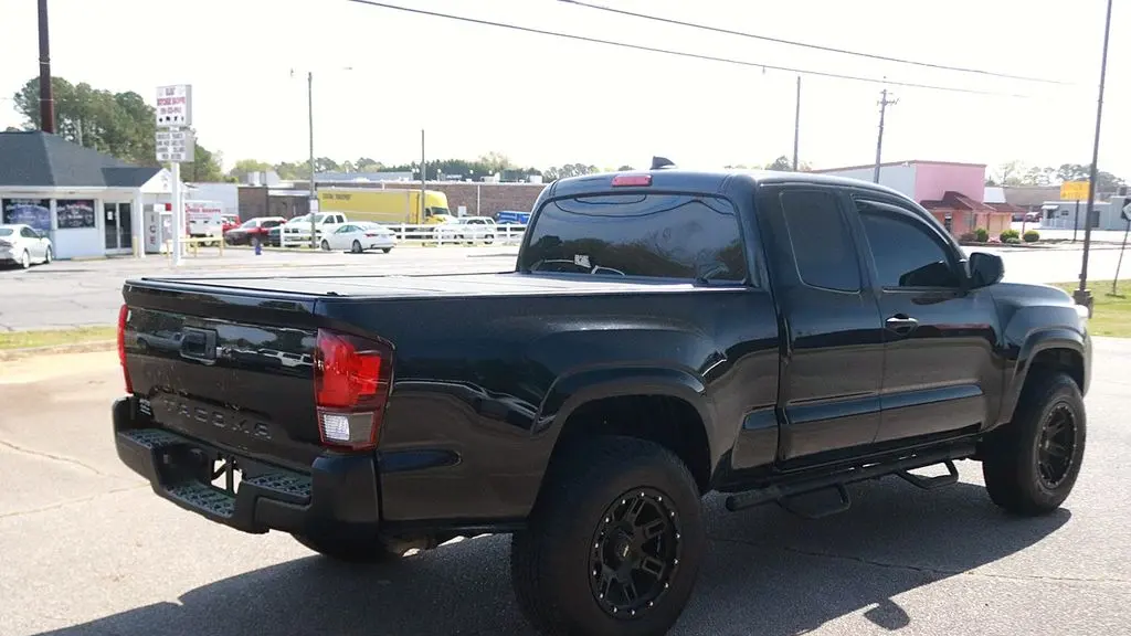2022 Toyota Tacoma SR5