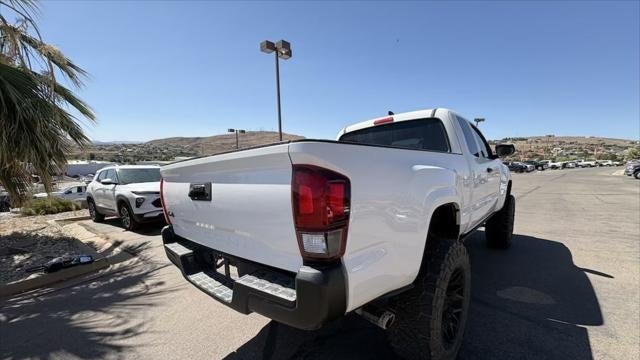 2022 Toyota Tacoma SR