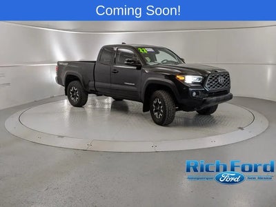 Photo of a 2022 Toyota Tacoma 4X4 TRD Off-Road 4DR Access Cab 6.1 FT LB for sale