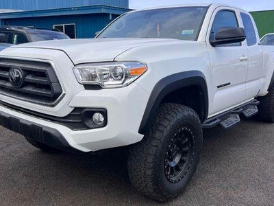 Photo of a 2023 Toyota Tacoma 4X4 SR5 V6 4DR Access Cab 6.1 FT LB for sale
