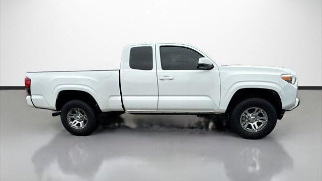 2022 Toyota Tacoma SR V6
