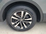 2022 Tiguan Thumbnail 4