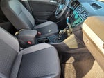2021 Tiguan Thumbnail 10