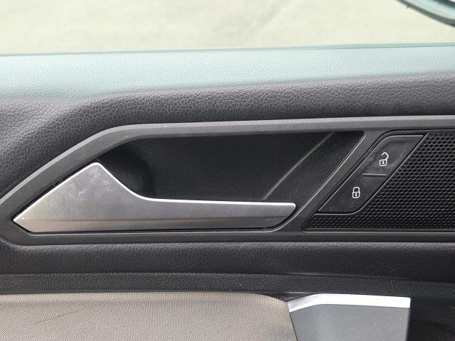 2019 Volkswagen Tiguan - $9,804