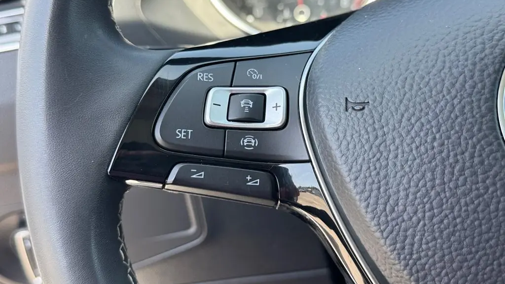 2021 Volkswagen Tiguan SE 4Motion