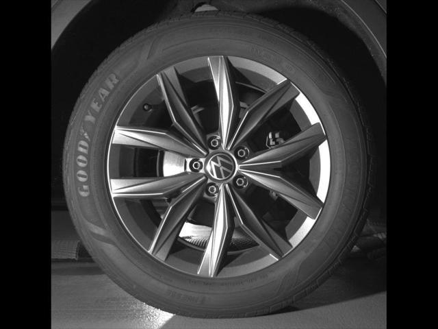 2022 Volkswagen Tiguan - $19,898