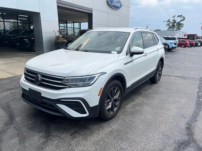 Photo of a 2023 Volkswagen Tiguan AWD SE 4motion 4DR SUV for sale
