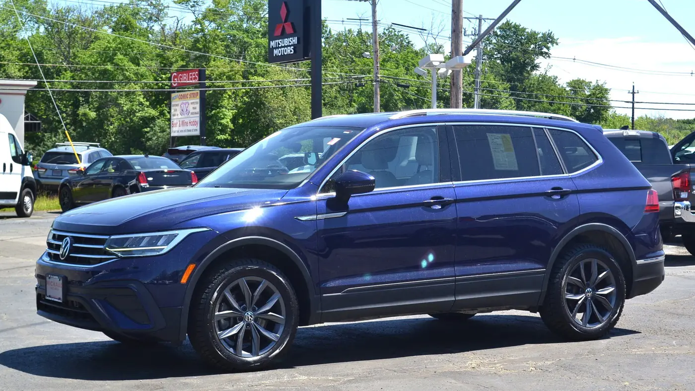 Preowned 2023 Volkswagen Tiguan SE 4Motion for Sale