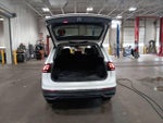 2022 Tiguan Thumbnail 35