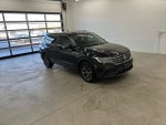 2022 Tiguan Thumbnail 5