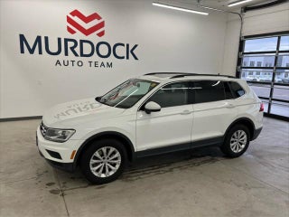 2018 Volkswagen Tiguan with White Silver  Metallic Exterior