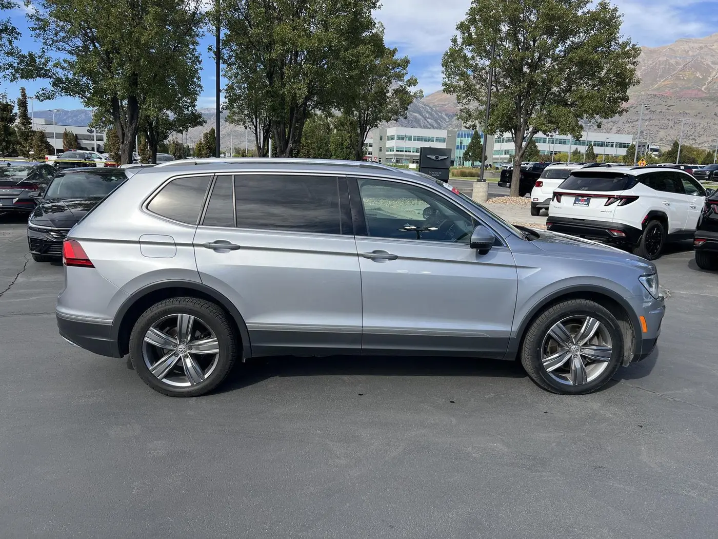 2020 Volkswagen Tiguan - $13,799