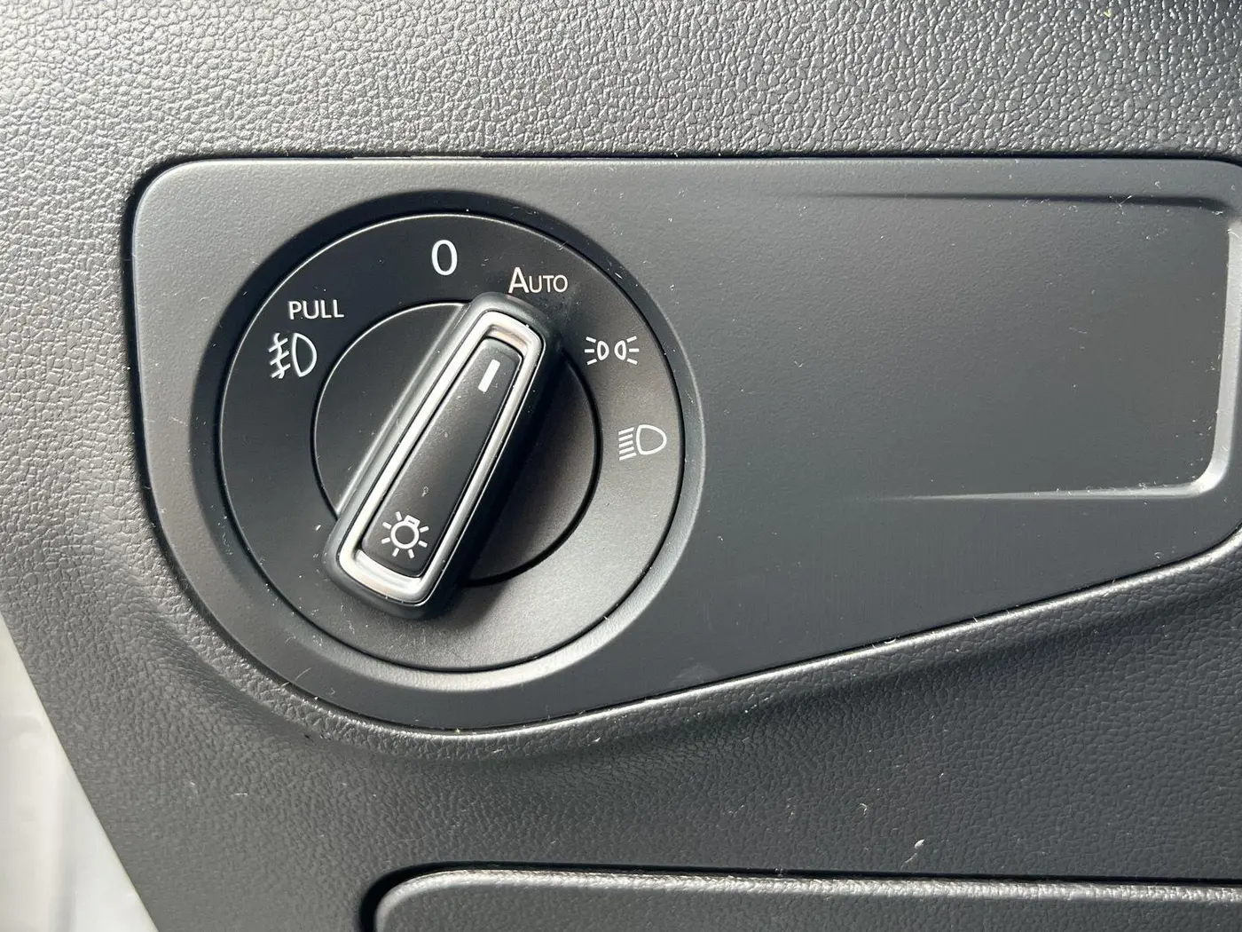 2020 Volkswagen Tiguan - $13,799