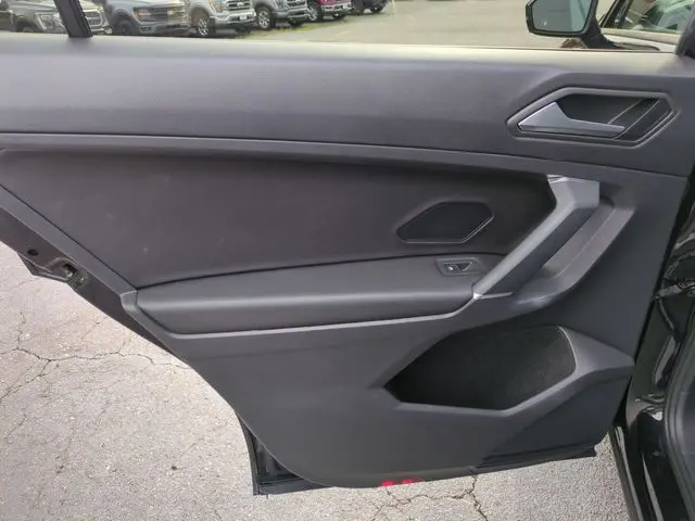 2020 Volkswagen Tiguan - $18,565