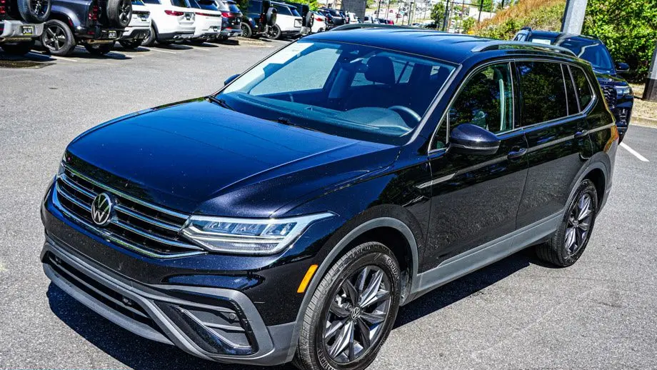 2023 Volkswagen Tiguan SE 4Motion