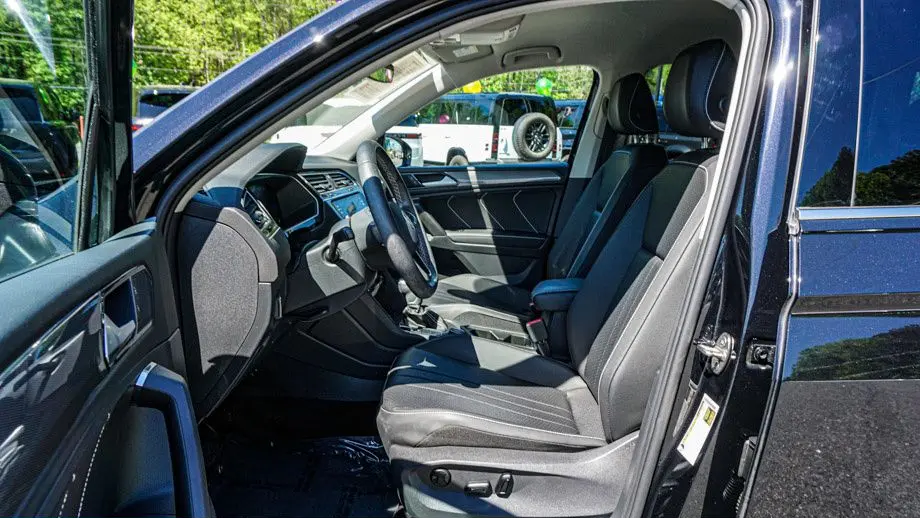 2023 Volkswagen Tiguan SE 4Motion