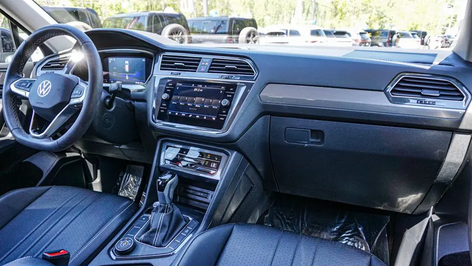 2023 Volkswagen Tiguan SE 4Motion