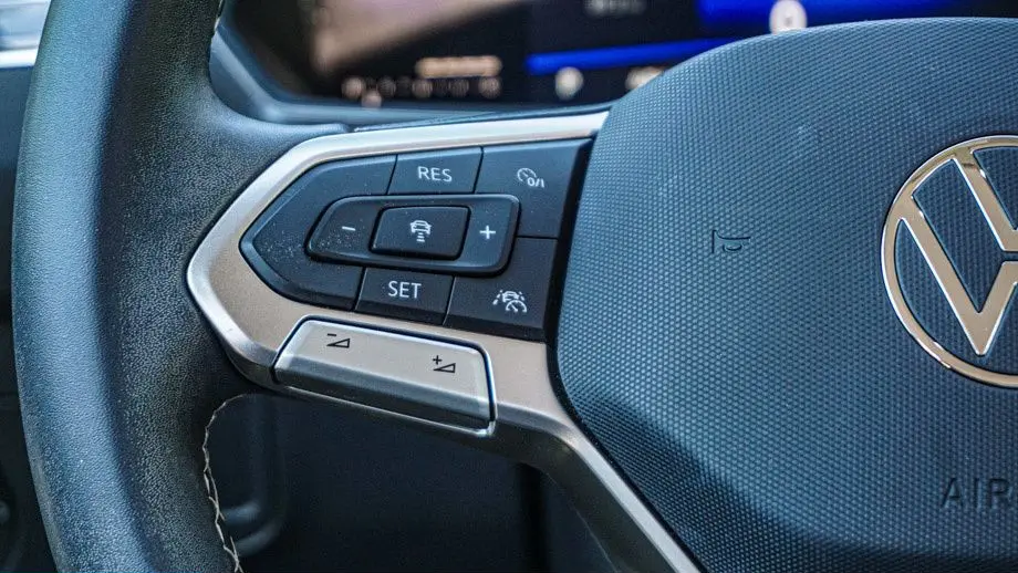 2023 Volkswagen Tiguan SE 4Motion