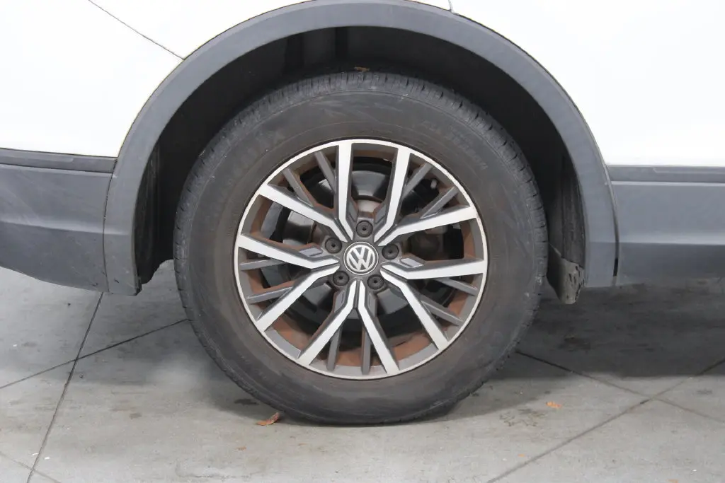 2019 Volkswagen Tiguan - $12,278