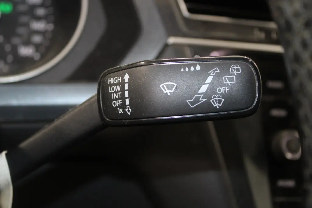 2019 Volkswagen Tiguan - $12,278