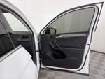 2022 Tiguan Thumbnail 30