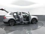 2022 Tiguan Thumbnail 30