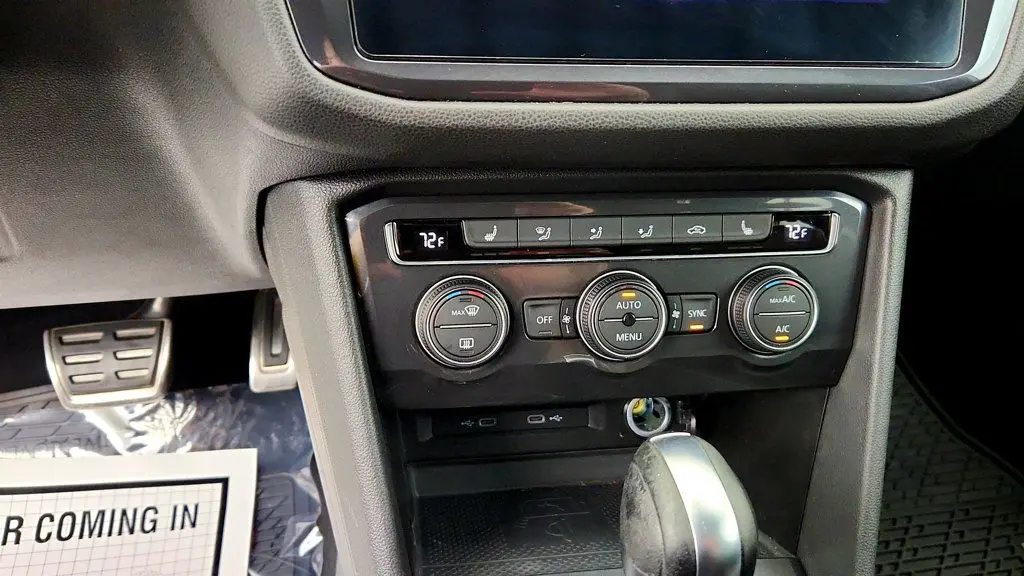 2021 Volkswagen Tiguan - $12,095