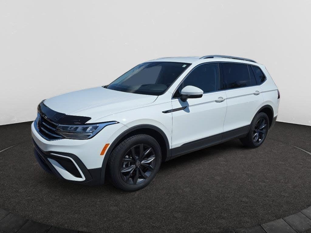 2022 Volkswagen Tiguan - $22,900