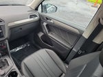 2022 Tiguan Thumbnail 10