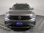 2022 Tiguan Thumbnail 3