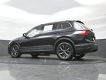2022 Tiguan Thumbnail 30
