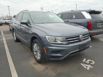 Photo of a 2018 Volkswagen Tiguan AWD 2.0T SE 4motion 4DR SUV for sale