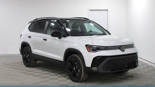 Preowned 2026 Volkswagen Taos SE Black 4Motion for Sale