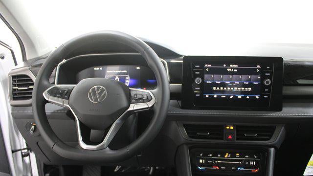 2026 Volkswagen Taos SE Black 4Motion