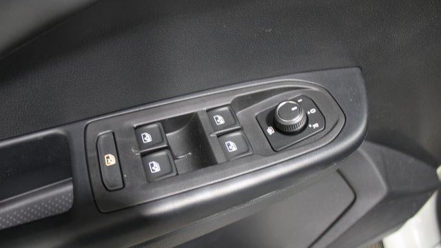 2026 Volkswagen Taos SE Black 4Motion