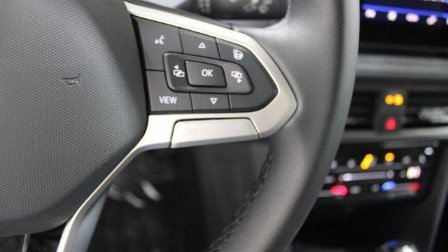 2026 Volkswagen Taos SE Black 4Motion