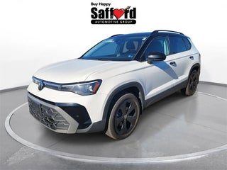 2025 Volkswagen Taos with Pure White W/Deep Black Roof Exterior