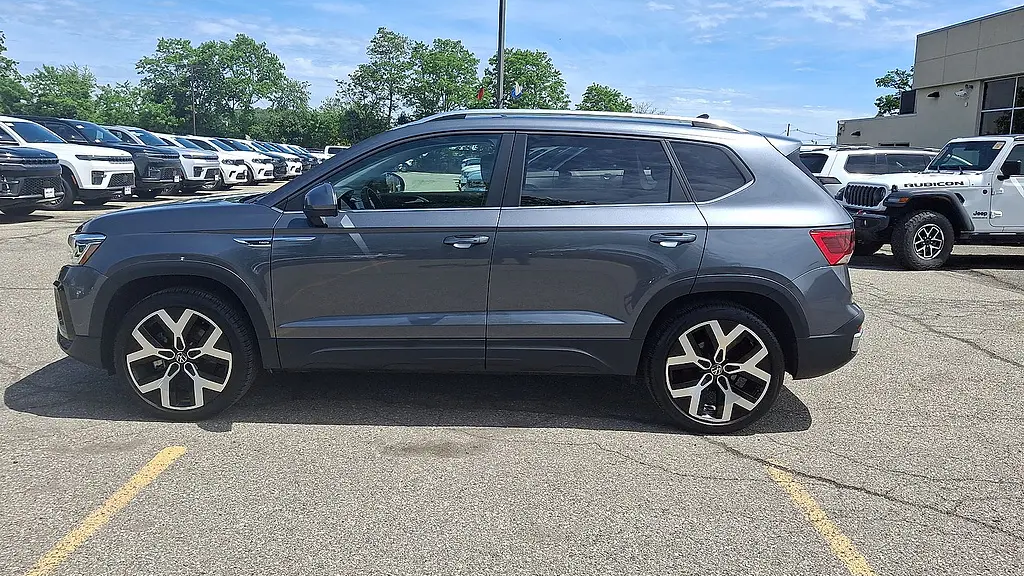 2022 Volkswagen Taos SEL 4Motion