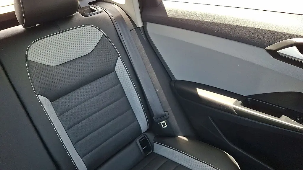 2022 Volkswagen Taos SEL 4Motion