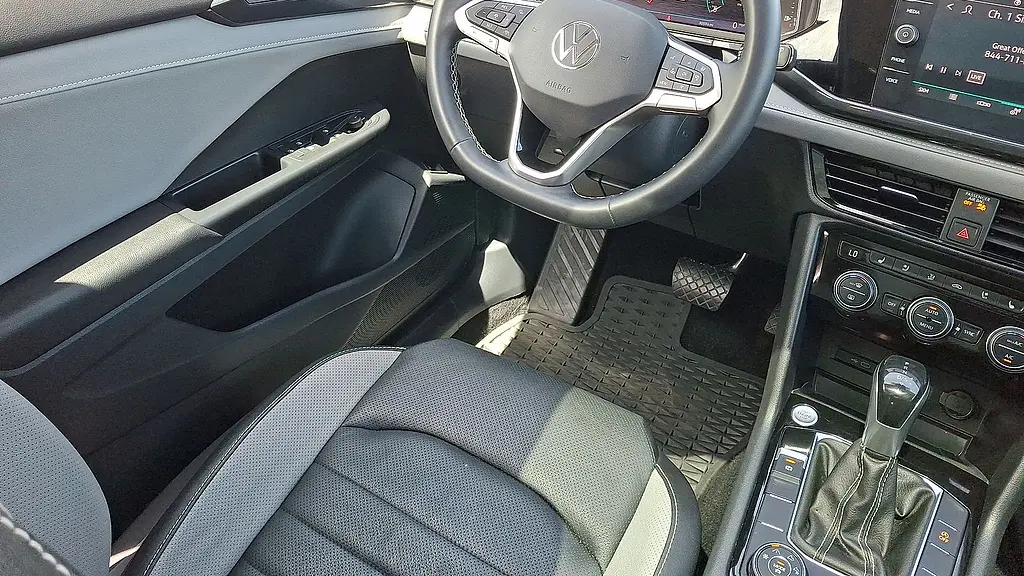 2022 Volkswagen Taos SEL 4Motion