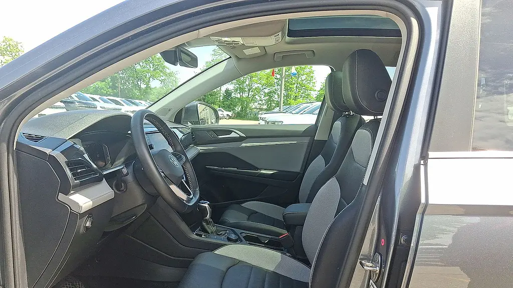2022 Volkswagen Taos SEL 4Motion