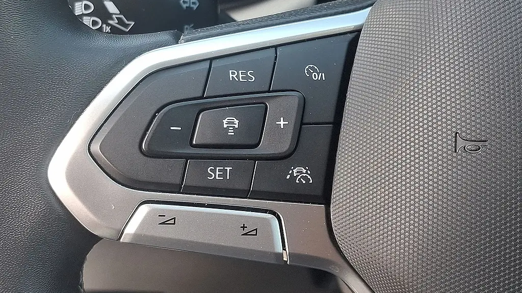 2022 Volkswagen Taos SEL 4Motion
